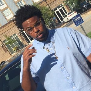 Meet your Posher, Larry